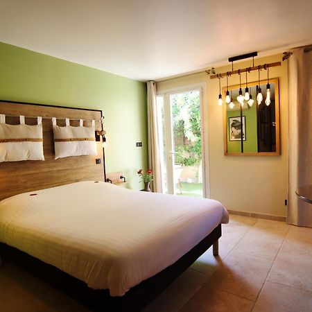 Bed and Breakfast La Demeure Insoupconnee Каси Экстерьер фото